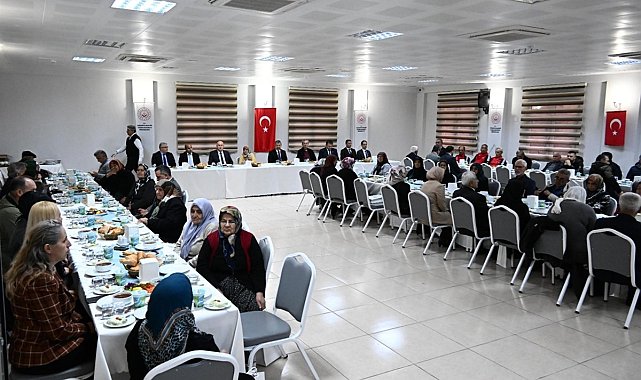 Osmaniye'de huzurevi sakinlerine iftar yemeği