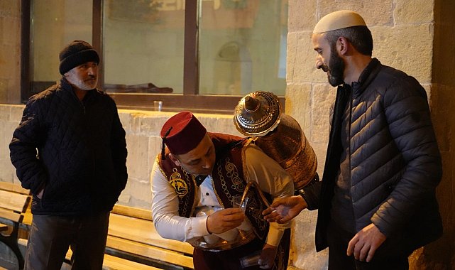 Osmanlı geleneği Bayburt'ta yaşatılıyor buz gibi şerbetle ağızlar tatlanıyor