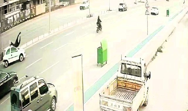 Otomobilin çarptığı yaya metrelerce savrulup feci şekilde can verdi