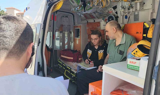 Oyunu ambulansta kullandı