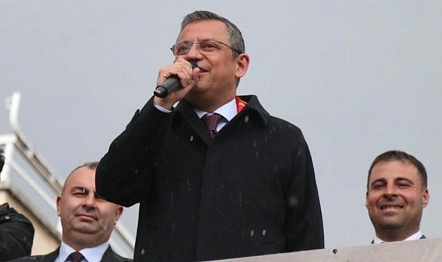 Özgür Özel: "Bayındır'ı en güzel günlerine taşıyacağız"