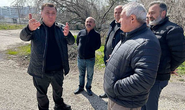 Özkan Alp, Çankaya'da kaldırım asfalt olmayan sokaklardaki vatandaşla buluştu