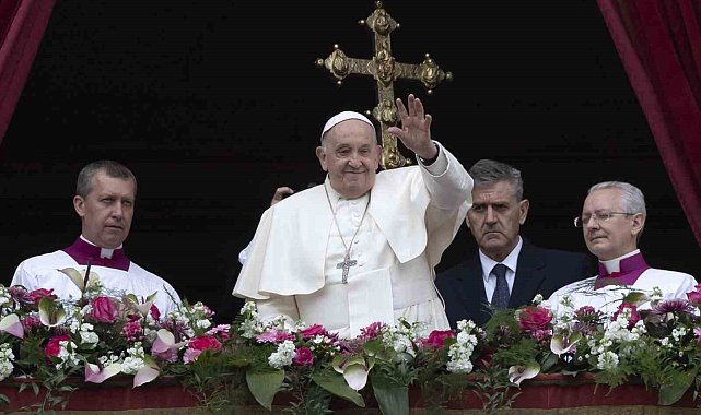 Papa'dan, paskalya ayininde Gazze'de ateşkes çağrısı