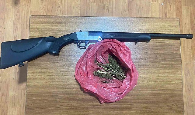 Polis, derneklerde yaptığı aramada uyuşturucu ve silah ele geçirdi
