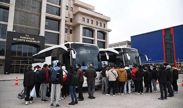 Pursaklar'da genç kampçılar yola çıktı