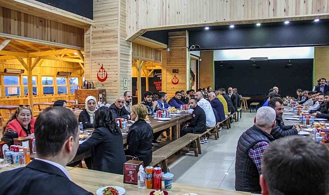 "Her gün 3 binin üzerinde kardeşimize ücretsiz yemek ikramı yapıyoruz"