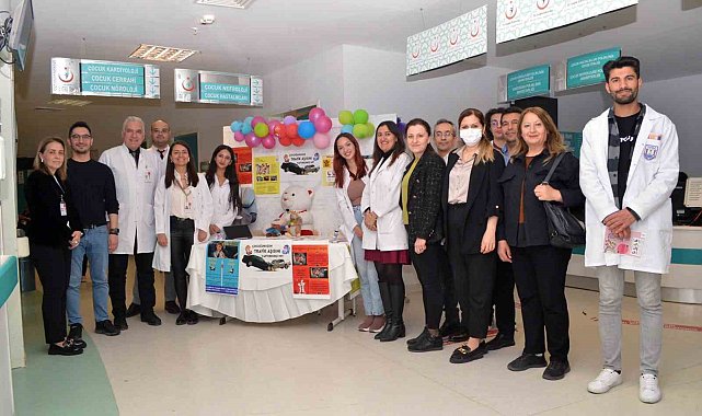 "Minik Yolculara Büyük Koruma" standı