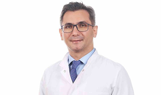 "Reflü hastalığı olanlar sahur ve iftarda fazla yemekten kaçınmalı"