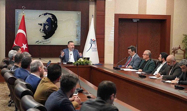 Rektör Kırışık akademisyenlerle bir araya geldi