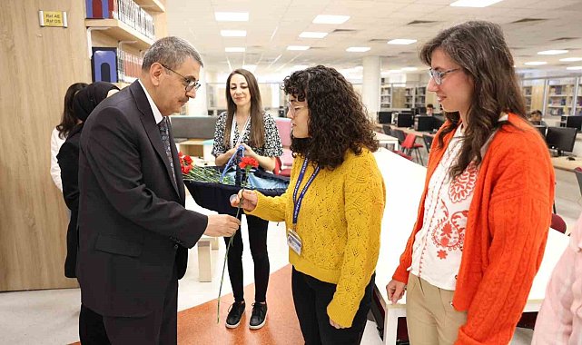 Rektör Kutluhan, Prof. Dr. Fuat Sezgin Kütüphanesini ziyaret etti