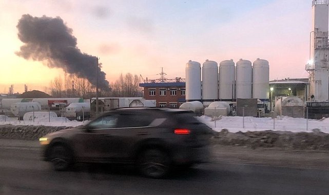 Rusya'daki 1 kent ve 2 petrol rafinerisine dron saldırısı: 8 yaralı
