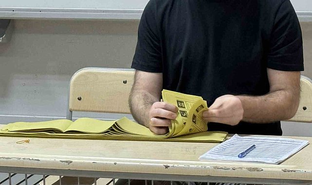 Sakarya'da oy sayımı devam ediyor