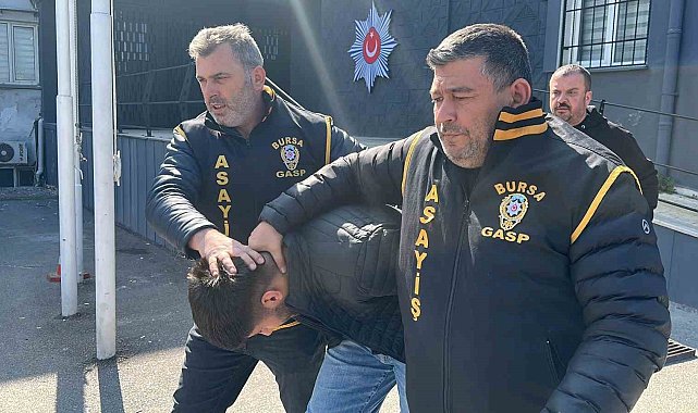 Sanal bahis borcu yüzünden kuyumcu soyan şüpheliler, adliyeye sevk edildi