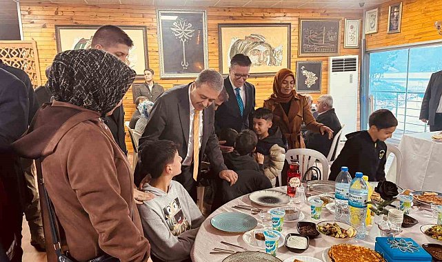Şanlıurfa erkanı iftarı şehit ve gazi yakınlarıyla yaptı