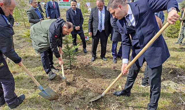 Şehitler için fidan dikildi