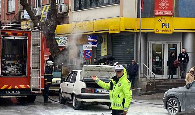 Seyir halindeki otomobilde yangın çıktı