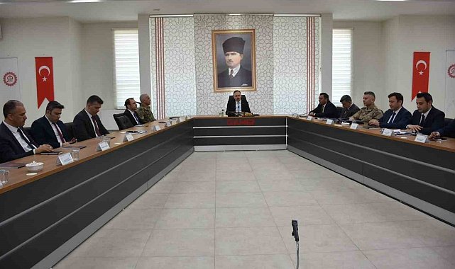 Siirt'te asayiş ve güvenlik toplantısı yapıldı