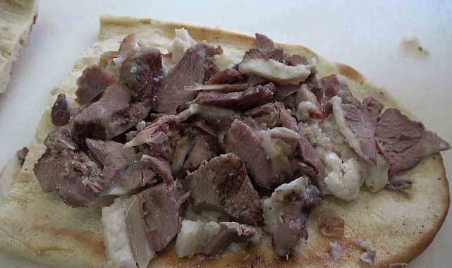Siirt'te büryan kebabı iftar sofralarını süslüyor