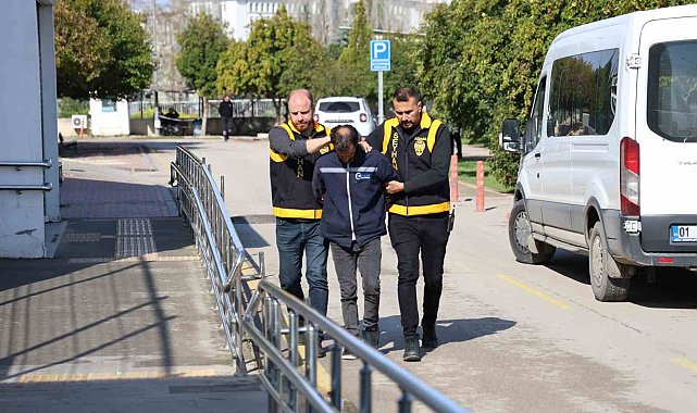 Silah satan kişinin evine operasyon: Çuvaldan 31 tabanca çıktı