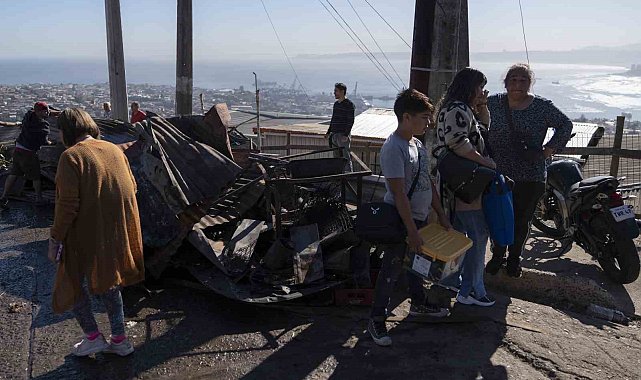 Şili'deki orman yangınında 2 kişi öldü, 20 ev kül oldu