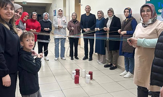 Simav'da öğretmenlere, "Etkili İletişim ve Beden Dili" konulu seminer