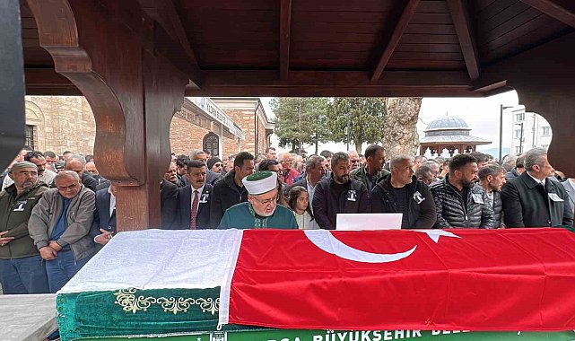 Sinan Ateş'in babası gözyaşları içinde toprağa verildi