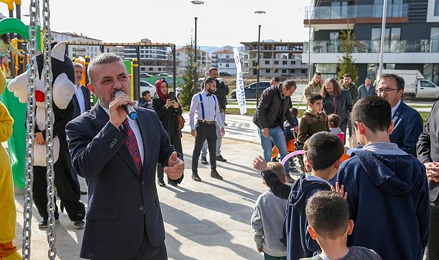 Sincan Belediyesi çocukların yüzünü güldürüyor