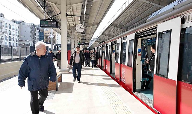 Sirkeci -Kazlıçeşme Raylı Sistem Hattı'nı bir haftada 80 bin yolcu kullandı