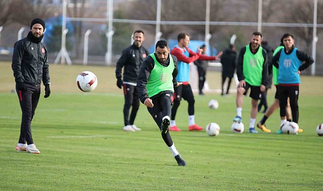 Sivasspor'da Adana Demirspor hazırlıkları sürüyor