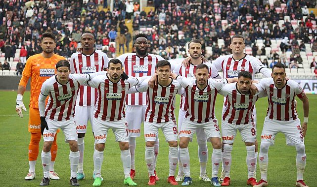 Sivasspor'da Adana Demirspor maçı kamp kadrosu belli oldu