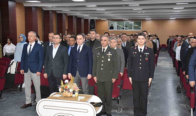 Siverek'te İstiklal Marşının Kabulü ve Mehmet Akif Ersoy'u anma etkinliği düzenlendi