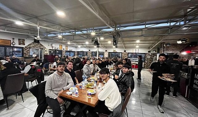 Sivrihisar İlçe Müftülüğü'nden Sivrihisar KYK Yurdu öğrencilerine iftar yemeği