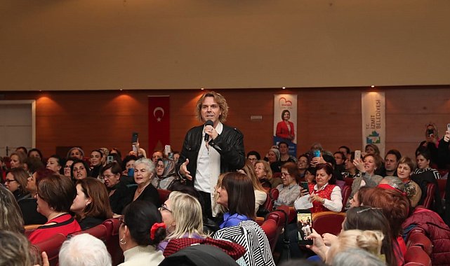Soner Arıca, 1000 Kadın Korosu için İzmit'te