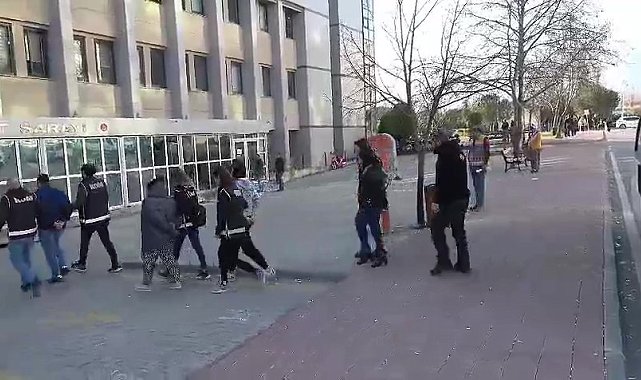 Sosyal medya dolandırıcıları 107 vatandaşı 348 bin TL dolandırdı