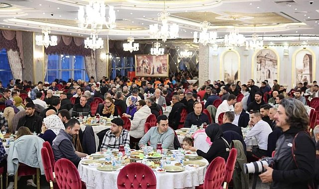 Sultangazi Belediyesi personeli iftar sofrasında buluştu