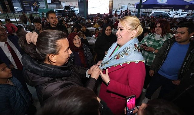 Sümer Mahallesi'nde binlerce vatandaş birlikte oruç açtı