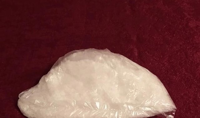 Şüphe üzerine durdurulan 3 şahsın üzerinden uyuşturucu çıktı