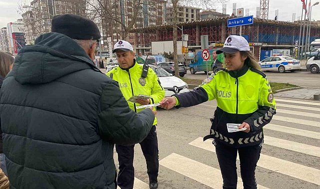 Sürücü ve yayalara trafik kuralları anlatıldı