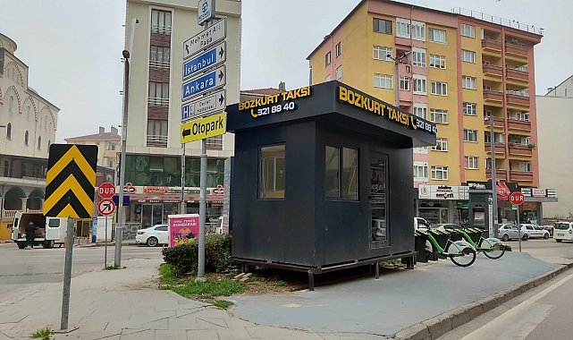 Taksi durakları prefabriğe çevrilecek