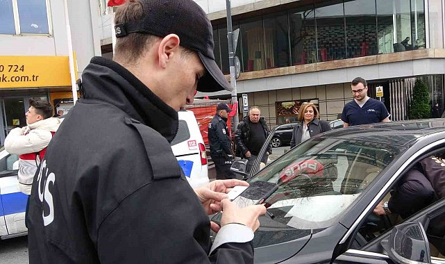 Taksim&#039;de helikopter destekli huzur uygulaması yapıldı