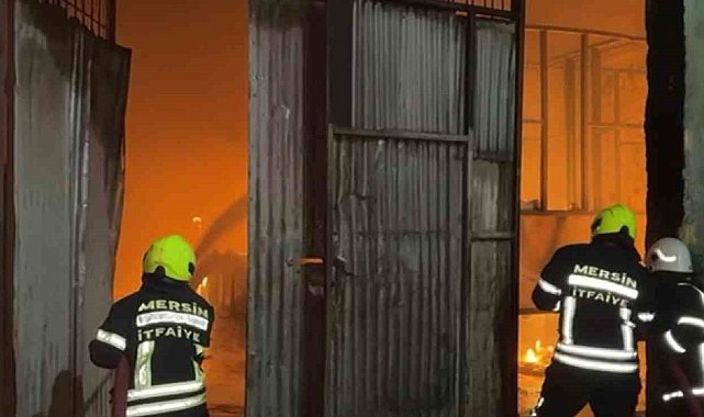 Tarsus'ta galvaniz kaplama tesisinde yangın