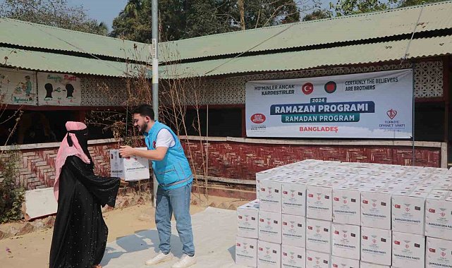 TDV'den Arakanlı Müslümanlara 10 bin iftar paketi yardımı