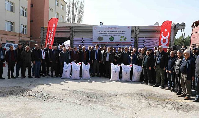 Tepebaşı'nda nohut üreticilerine tohumluk desteği
