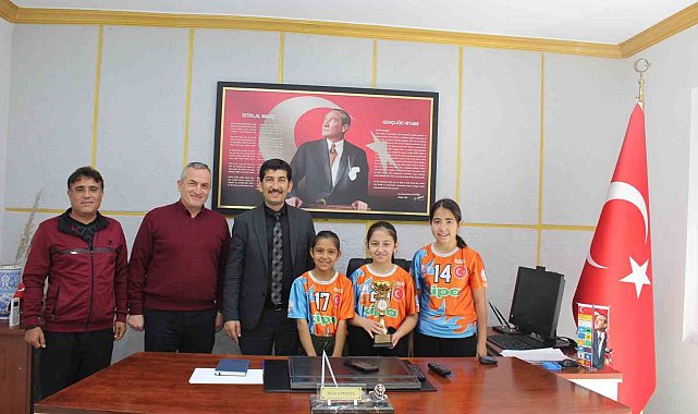 Toparlar Ortaokulu Masa Tenisinde il üçüncüsü oldu