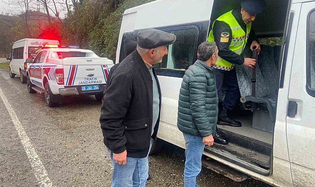 Trafik jandarmasından öğrenci servislerine dennetim