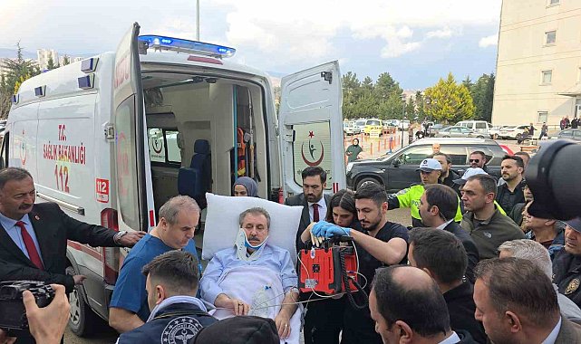 Trafik kazası geçiren BBP Genel Başkanı Mustafa Destici Tokat'a sevk edildi