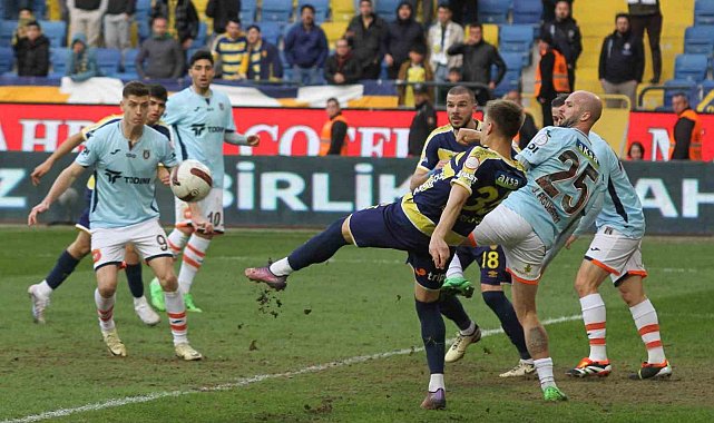 Trendyol Süper Lig: MKE Ankaragücü: 2 - Başakşehir: 1
