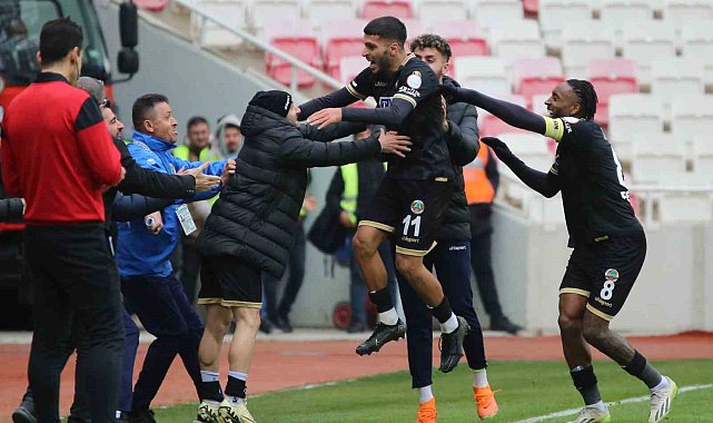 Trendyol Süper Lig: Sivasspor: 1 - Alanyaspor: 2