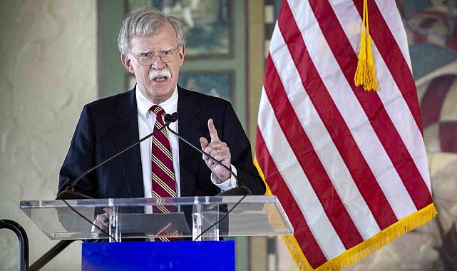 Trump'a eski danışmanından eleştiri: "Trump'ta diktatör olacak beyin yok"