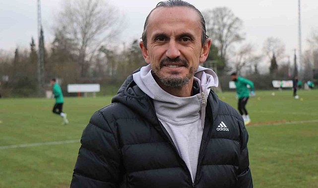 Tuncay Şanlı: "Buranın bir evladı olarak Sakaryaspor'da şampiyonluk yaşamak isterim"
